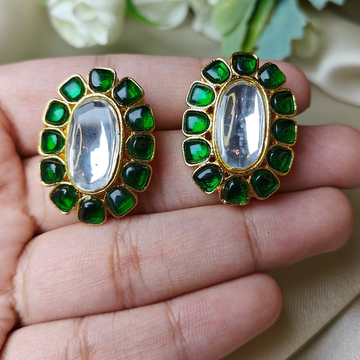 Zumurrud Kundan Studs