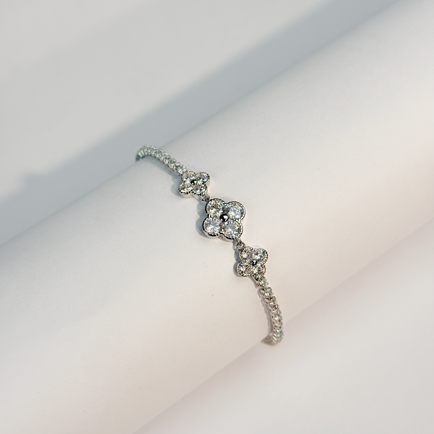 FleurGleam Crystal Bracelet