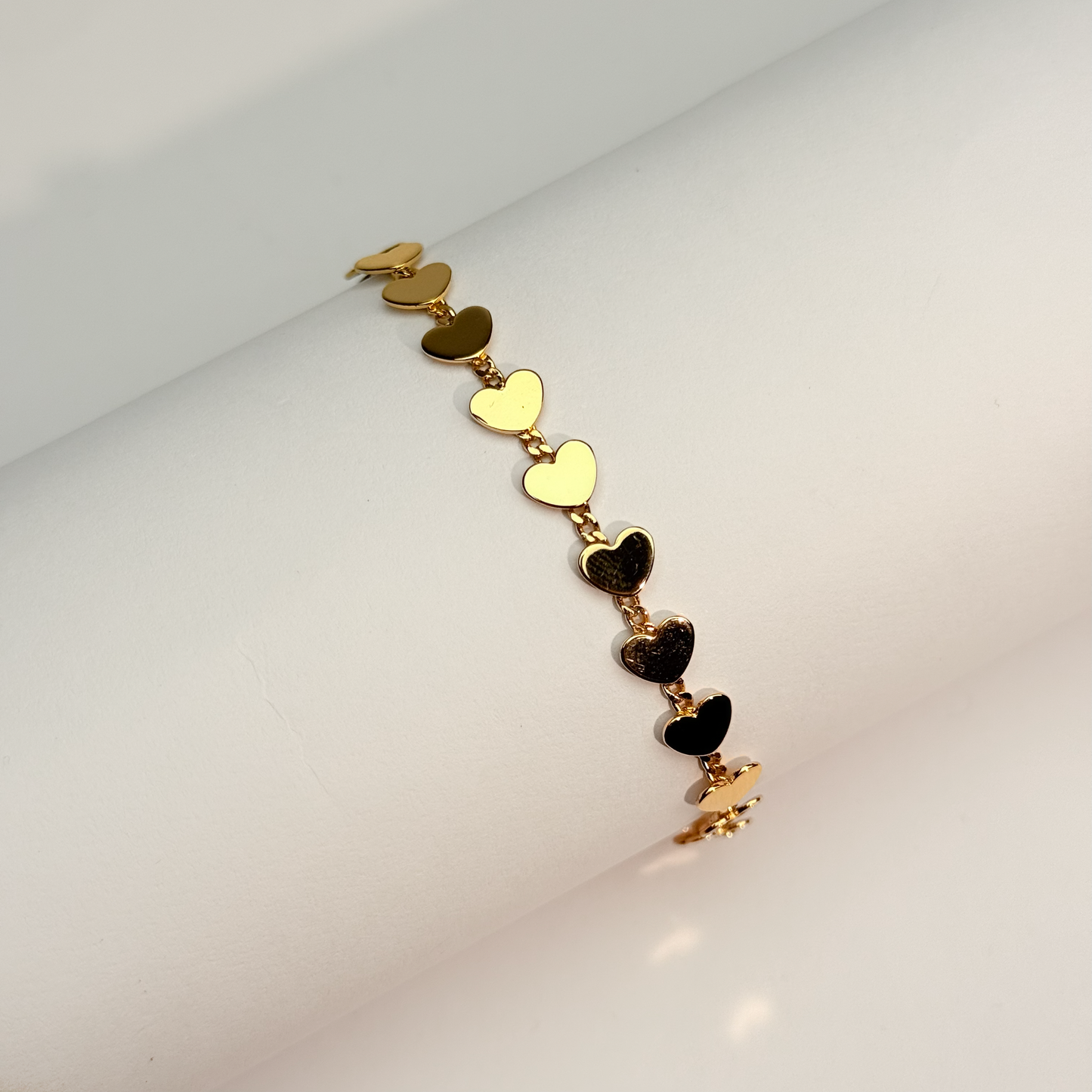 Golden Heartline Anklet