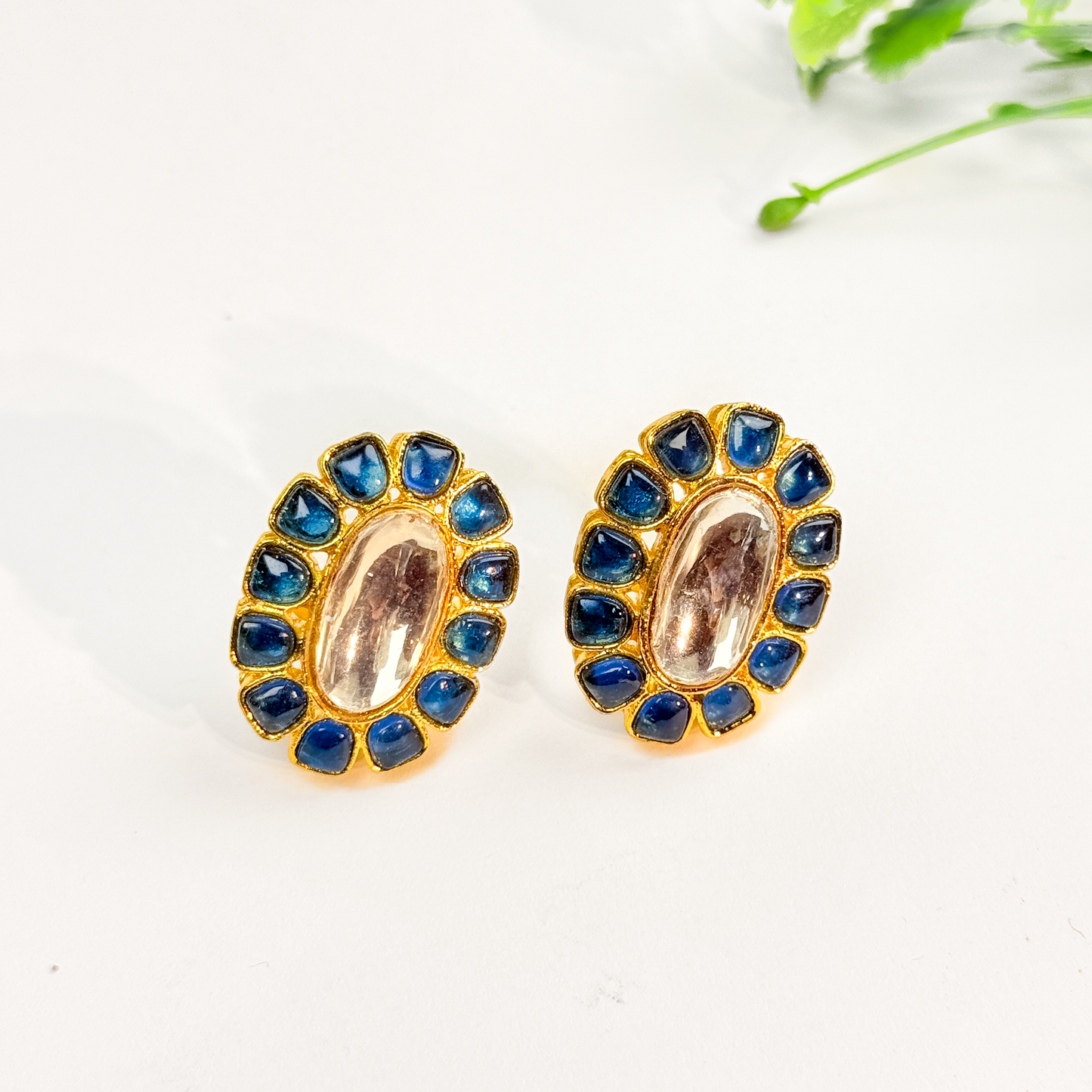 Neelum Kundan Studs