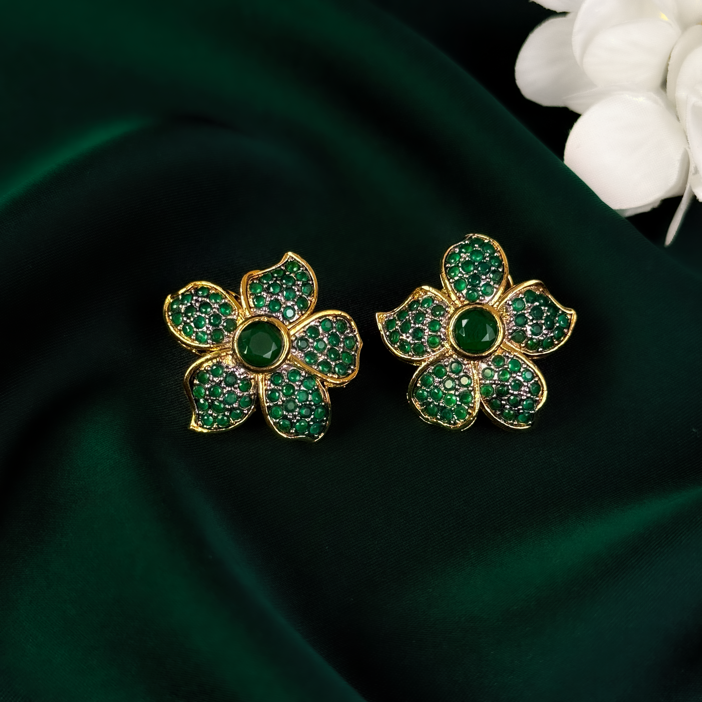 Tsubaki Studs