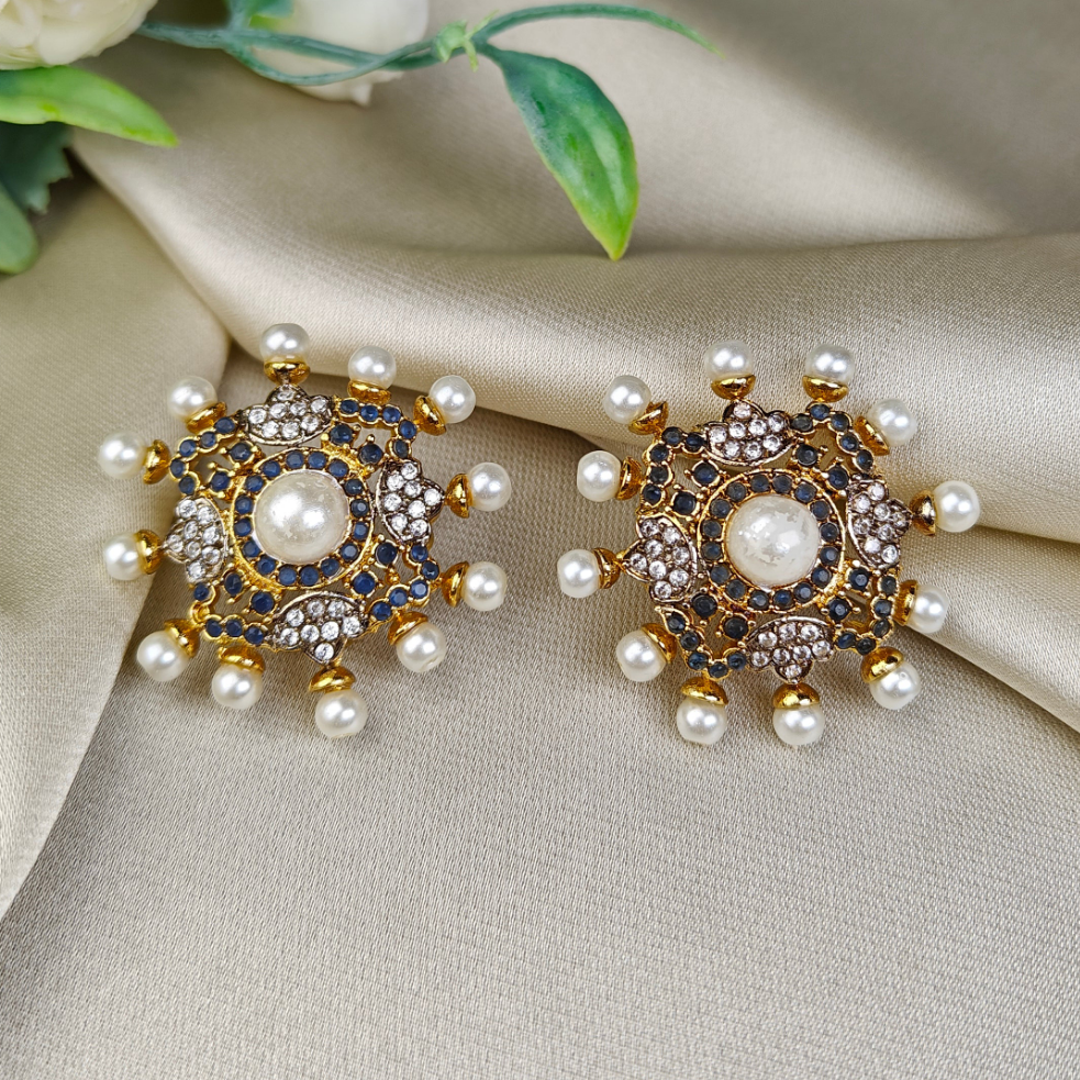 Noor-e-Neelum Studs