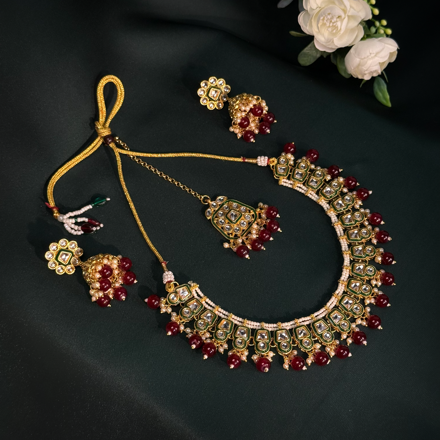 Regal Emerald Kundan Necklace Set