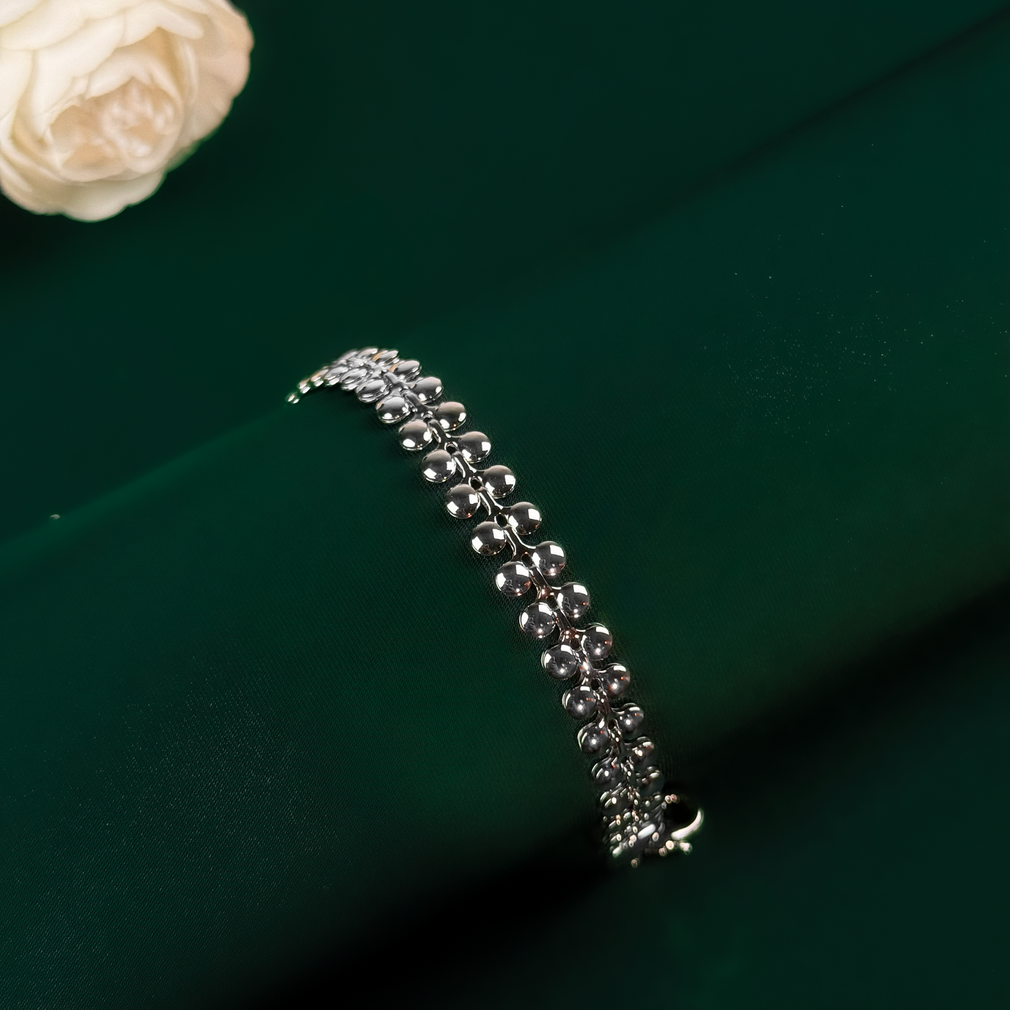 Silver Petal Link Anklet