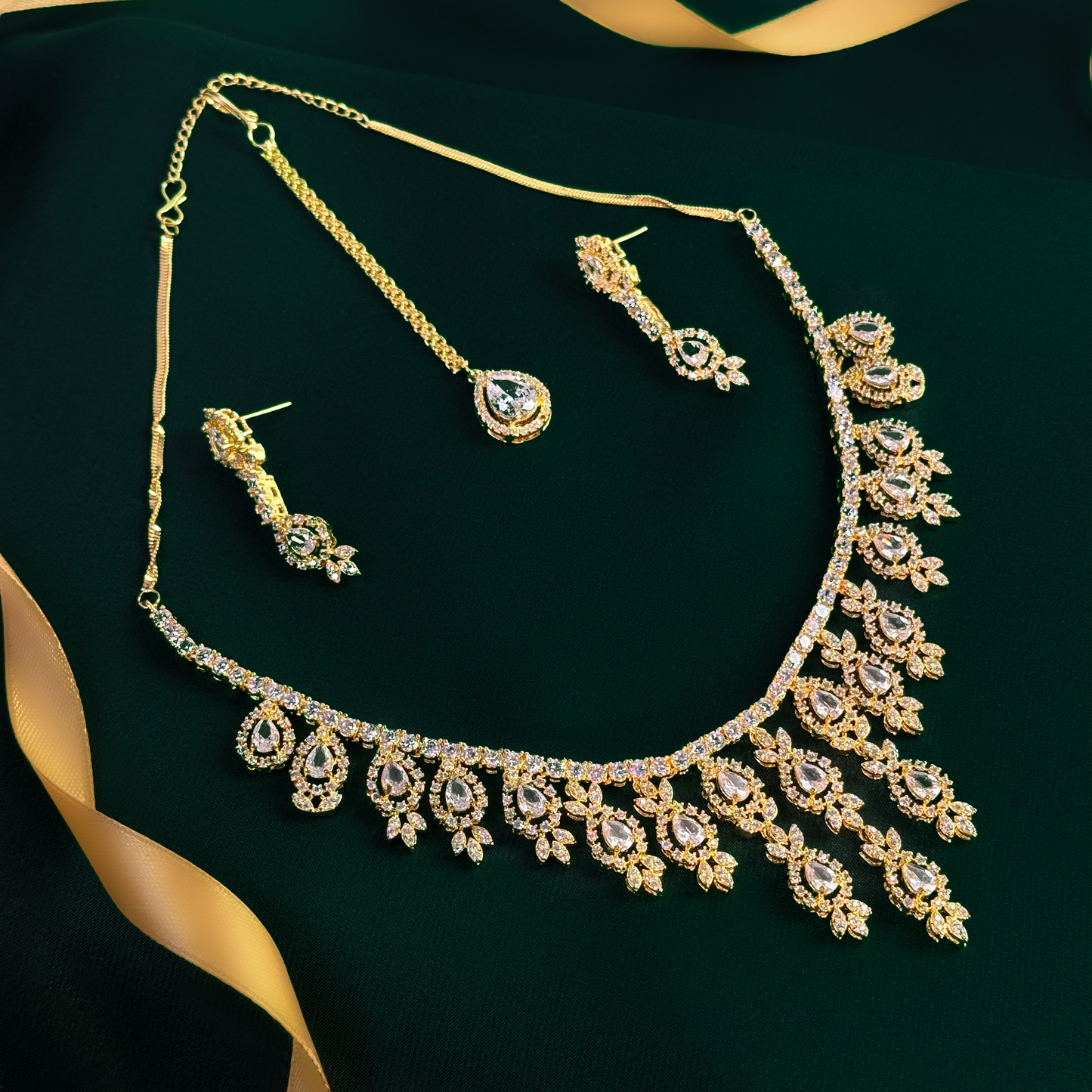 Regal Teardrop Bridal Necklace Set