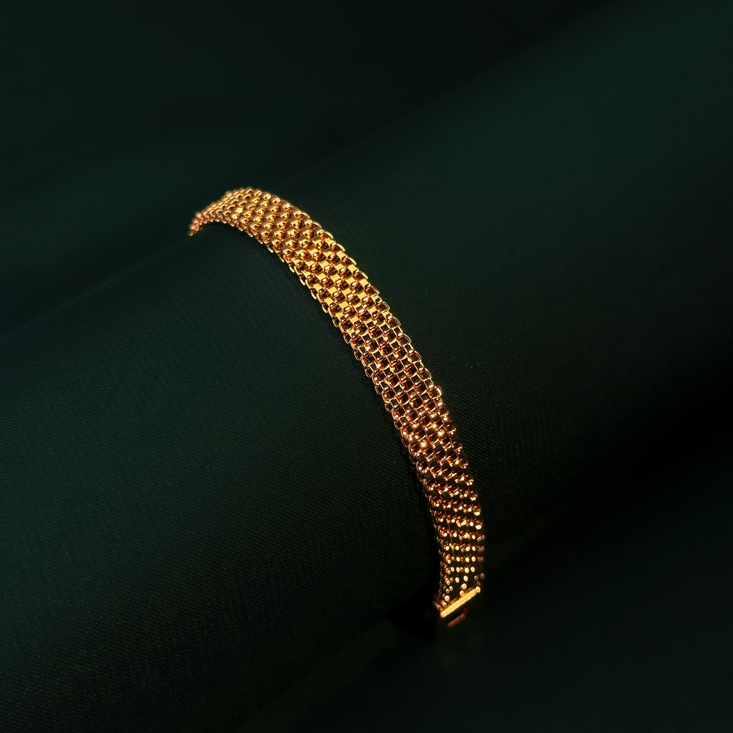 Golden Mosaic Mesh Bracelet
