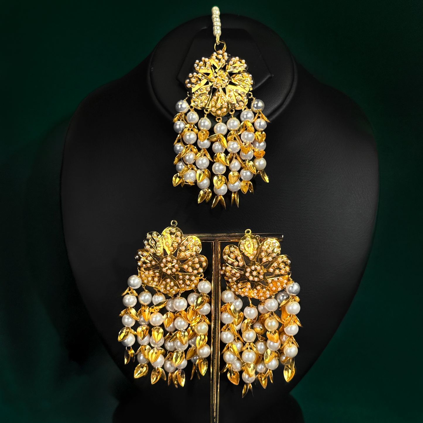 Nazneen Jhumka & Teeka Set