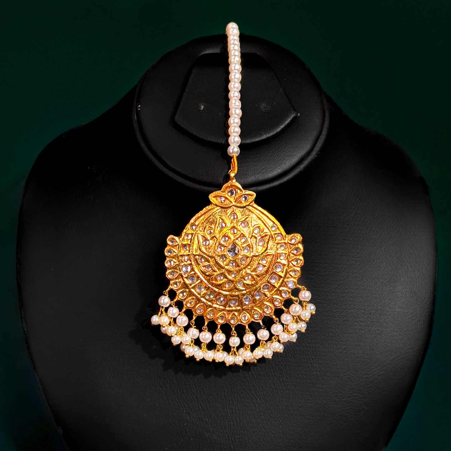 Maharani Pearl Kundan Teeka